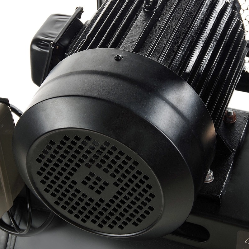Компрессор APRO OFBD-200X 200 л, 7.5кВт, 8 бар, 1050л/мин, 2 крана, трёхцилиндровый, ременной + масло 1л